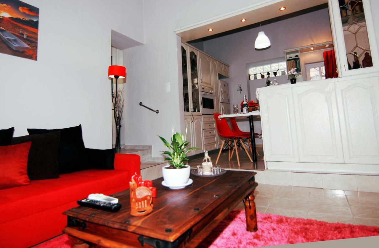 Maria'S House In Front Of The Beach Chrissi Akti Chania Exterior foto